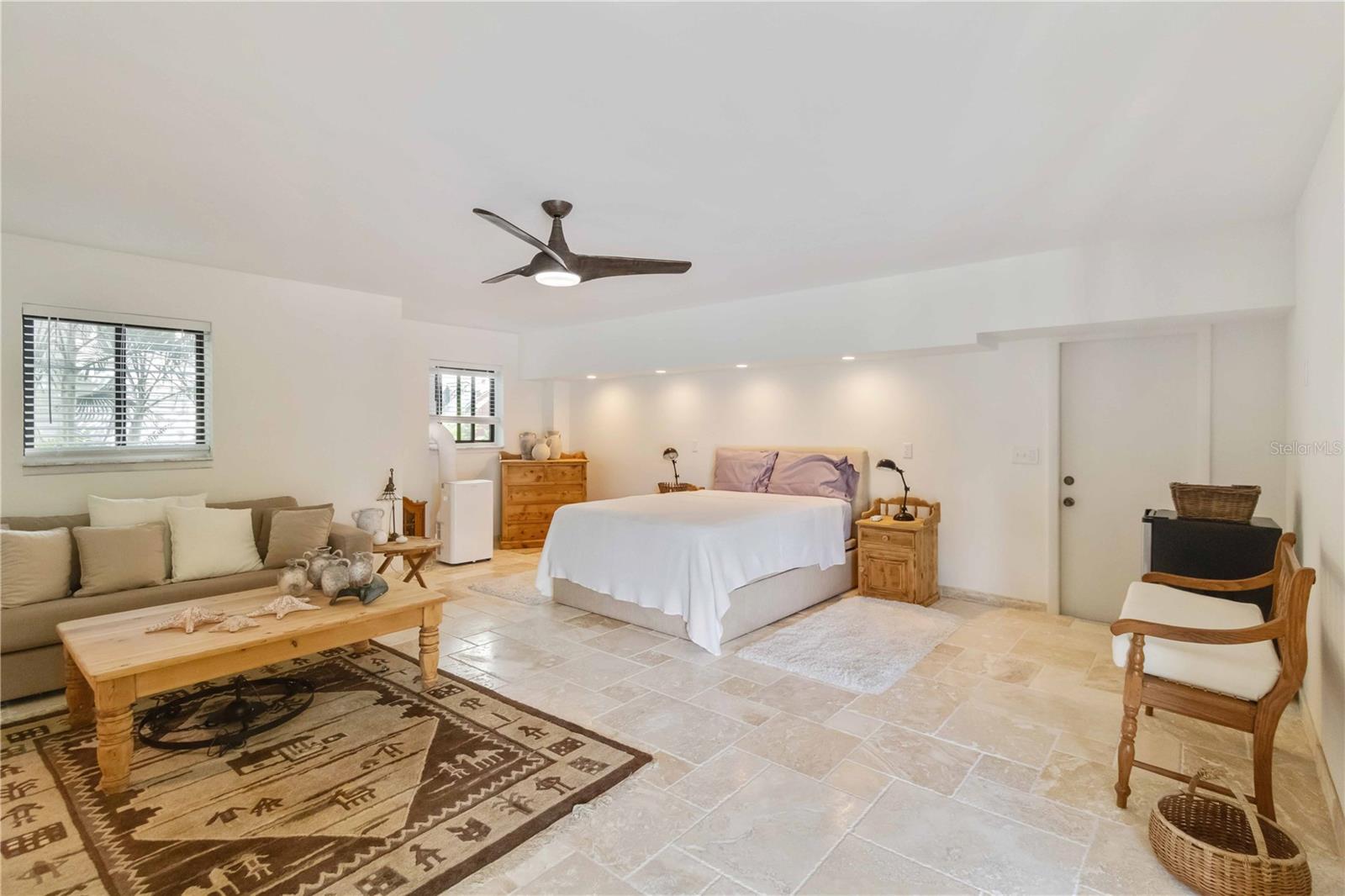 CONQUISTADOR BAYSIDE - Residential