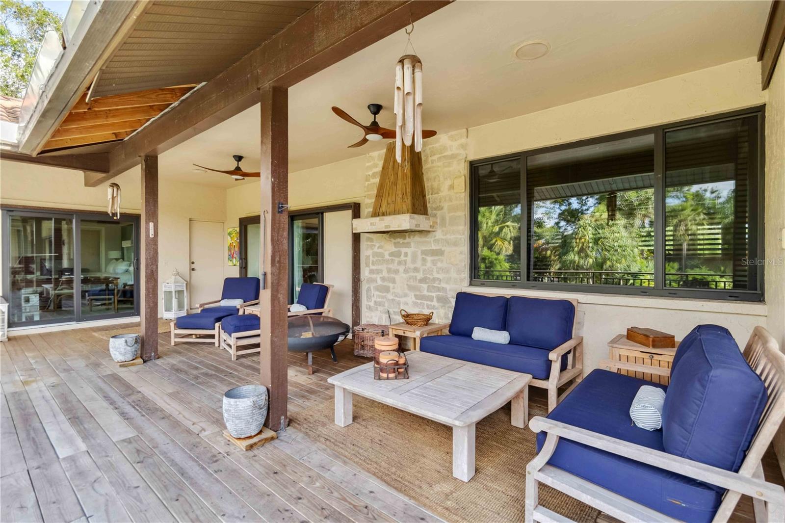 CONQUISTADOR BAYSIDE - Residential