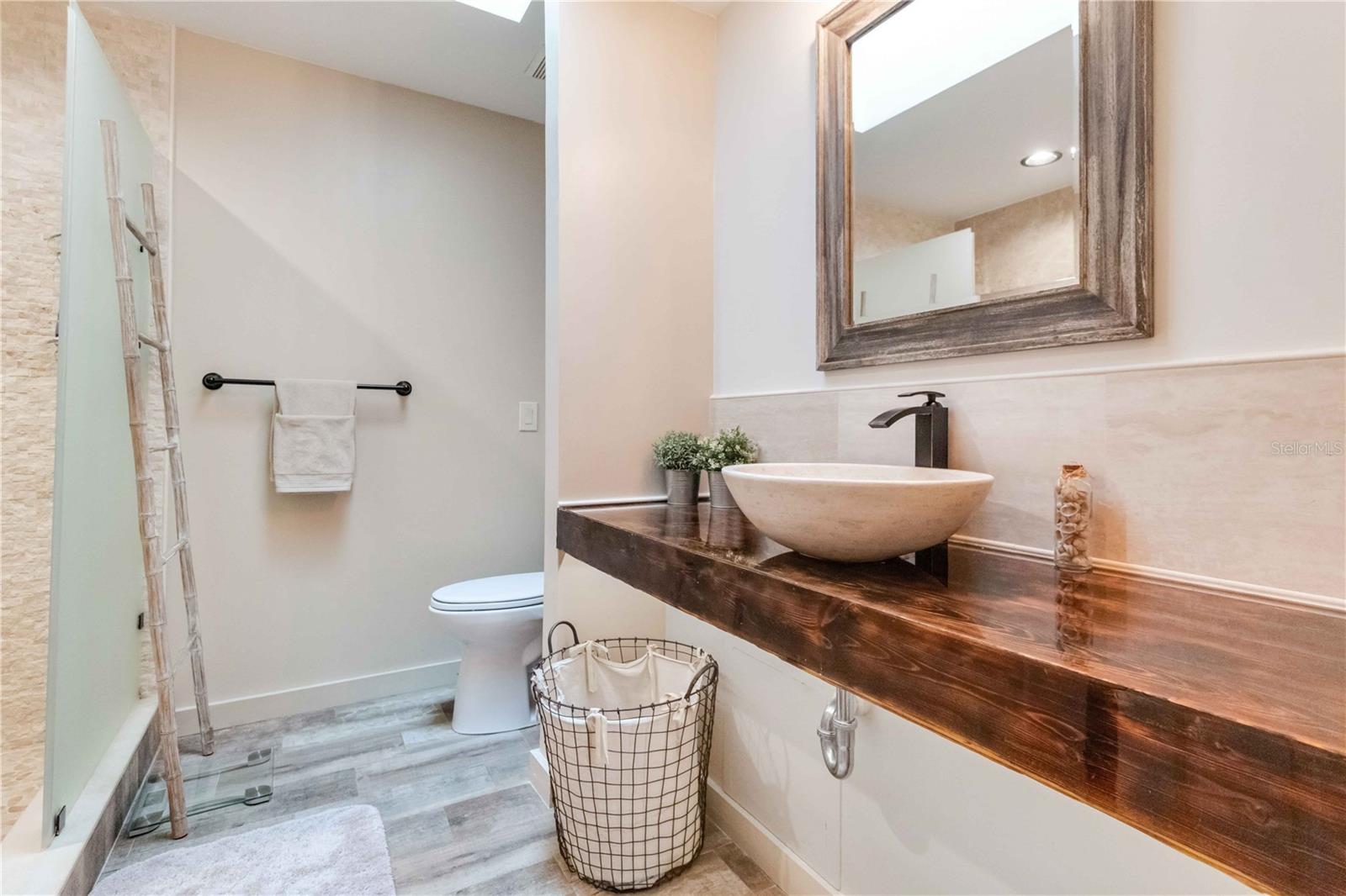 CONQUISTADOR BAYSIDE - Residential