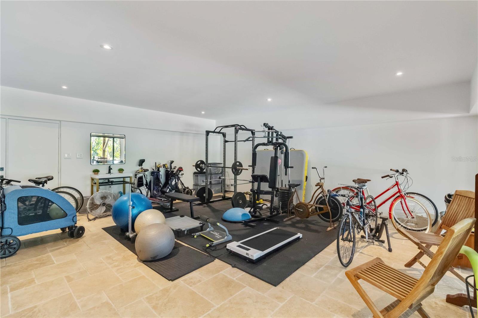 CONQUISTADOR BAYSIDE - Residential