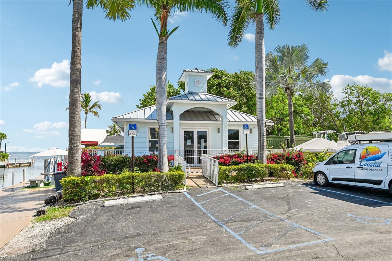 103950 OVERSEAS HIGHWAY RU62