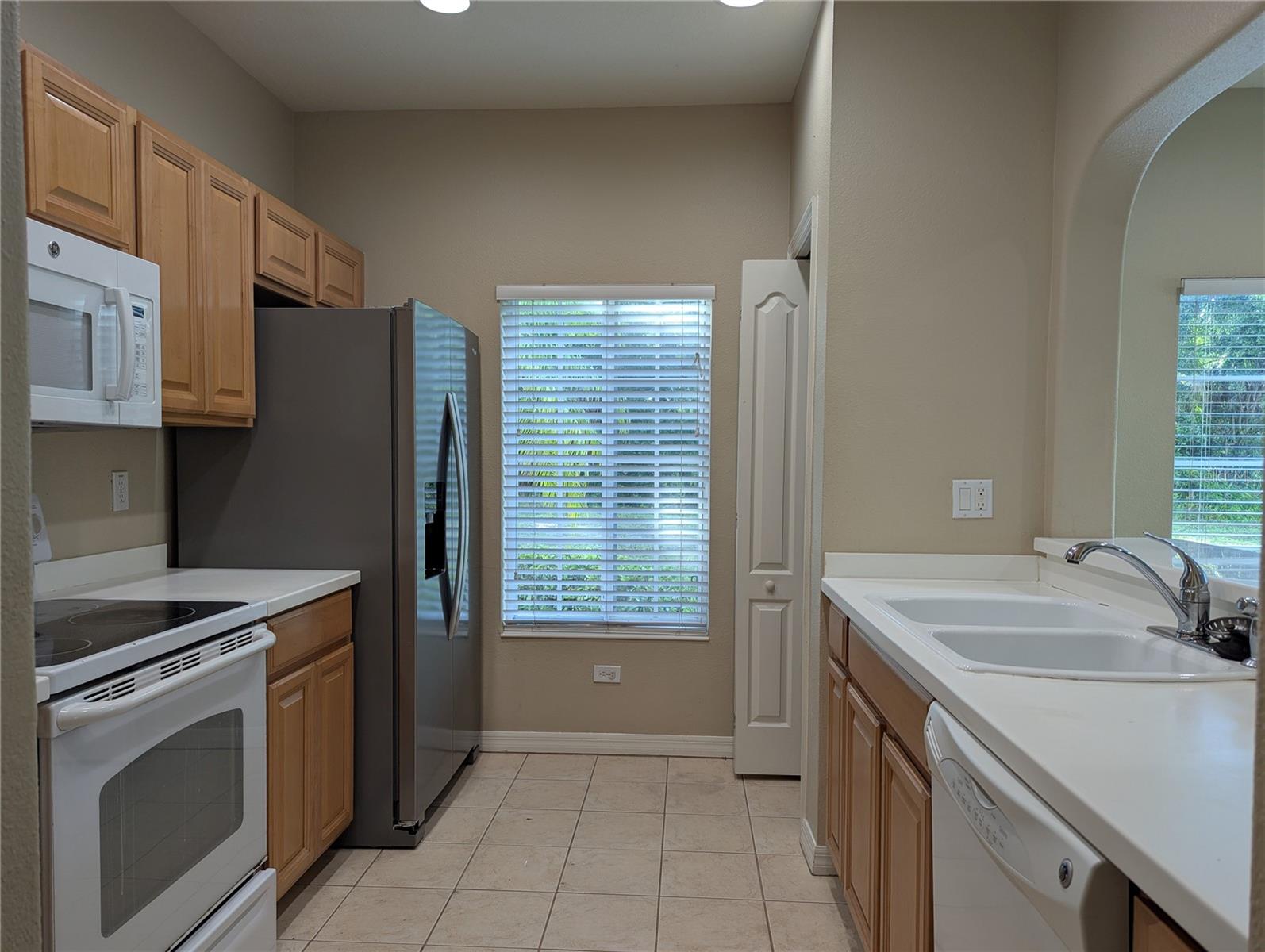 THE TWNHMS AT LIGHTHOUSE COVE II - Residential Lease