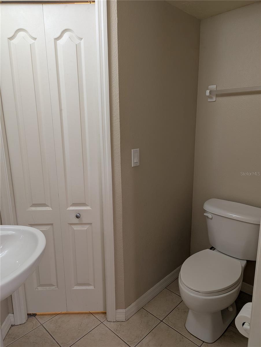 THE TWNHMS AT LIGHTHOUSE COVE II - Residential Lease