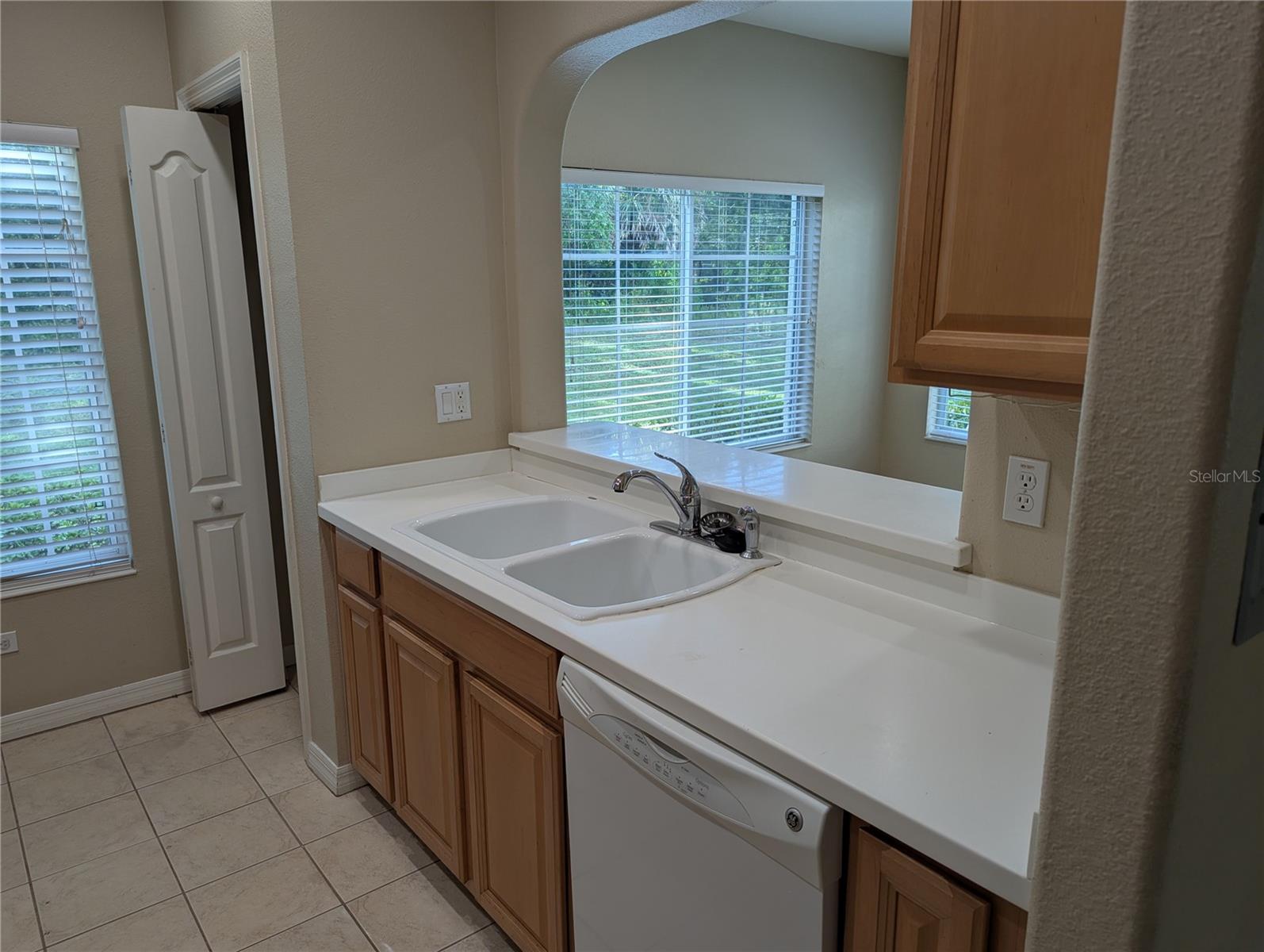 THE TWNHMS AT LIGHTHOUSE COVE II - Residential Lease