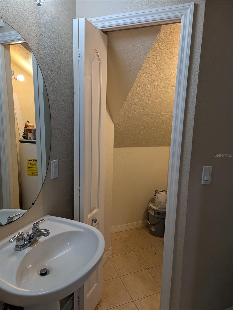 THE TWNHMS AT LIGHTHOUSE COVE II - Residential Lease