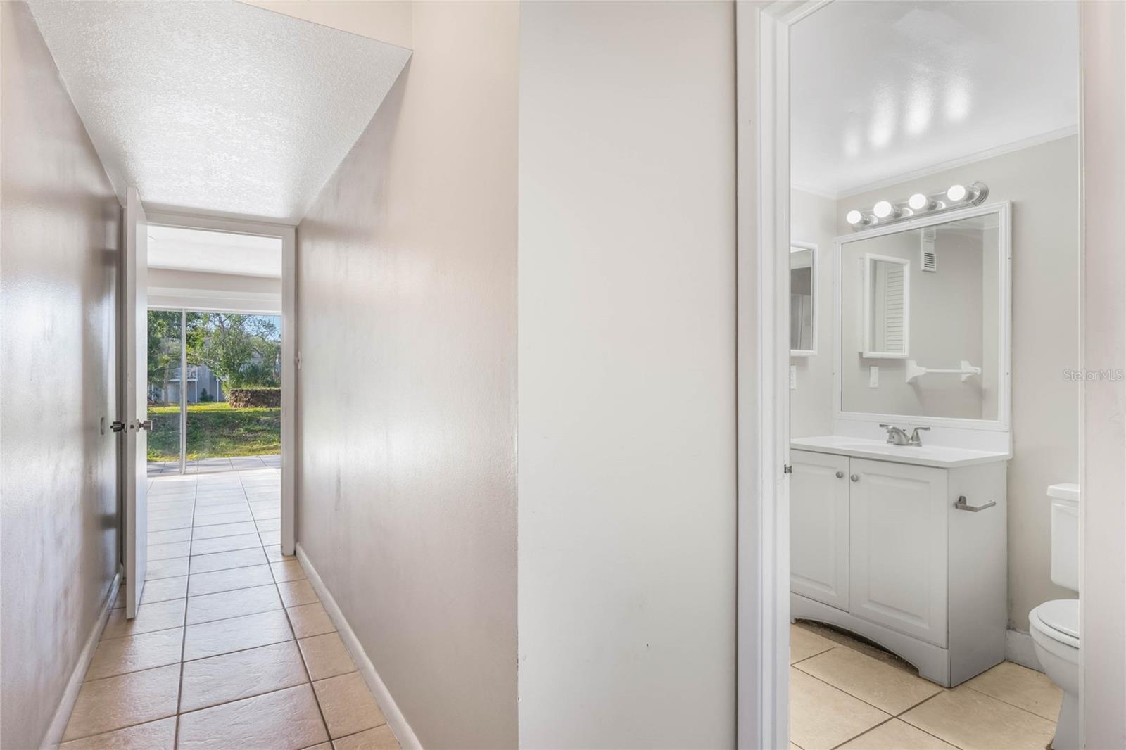 COLONIES - Residential Lease