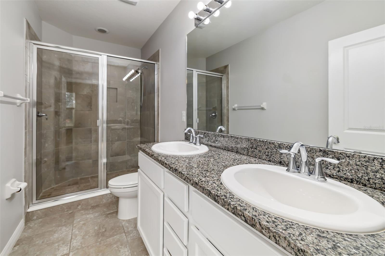 LANDING PH 1 - Residential