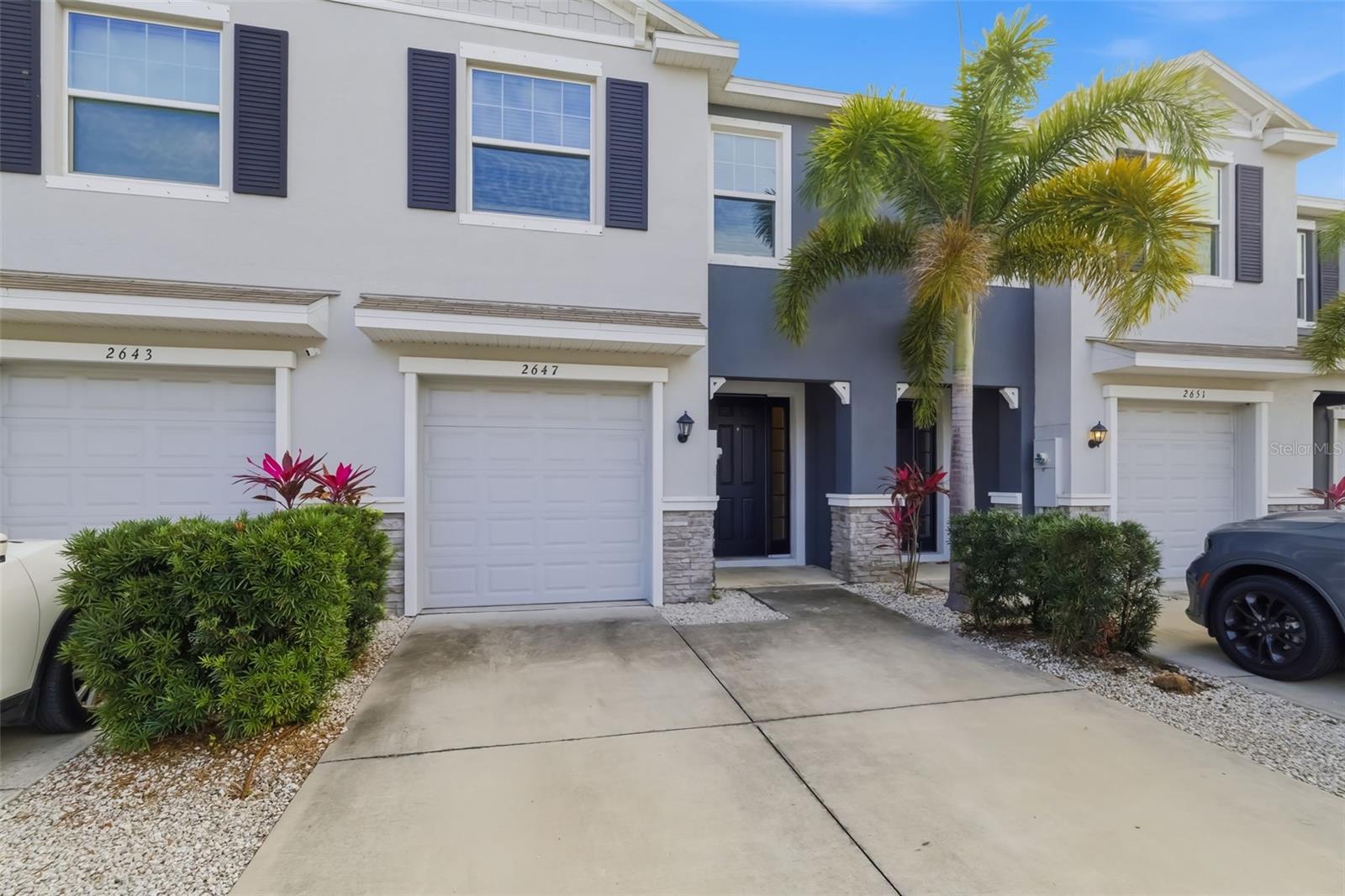 LANDING PH 1 - Residential