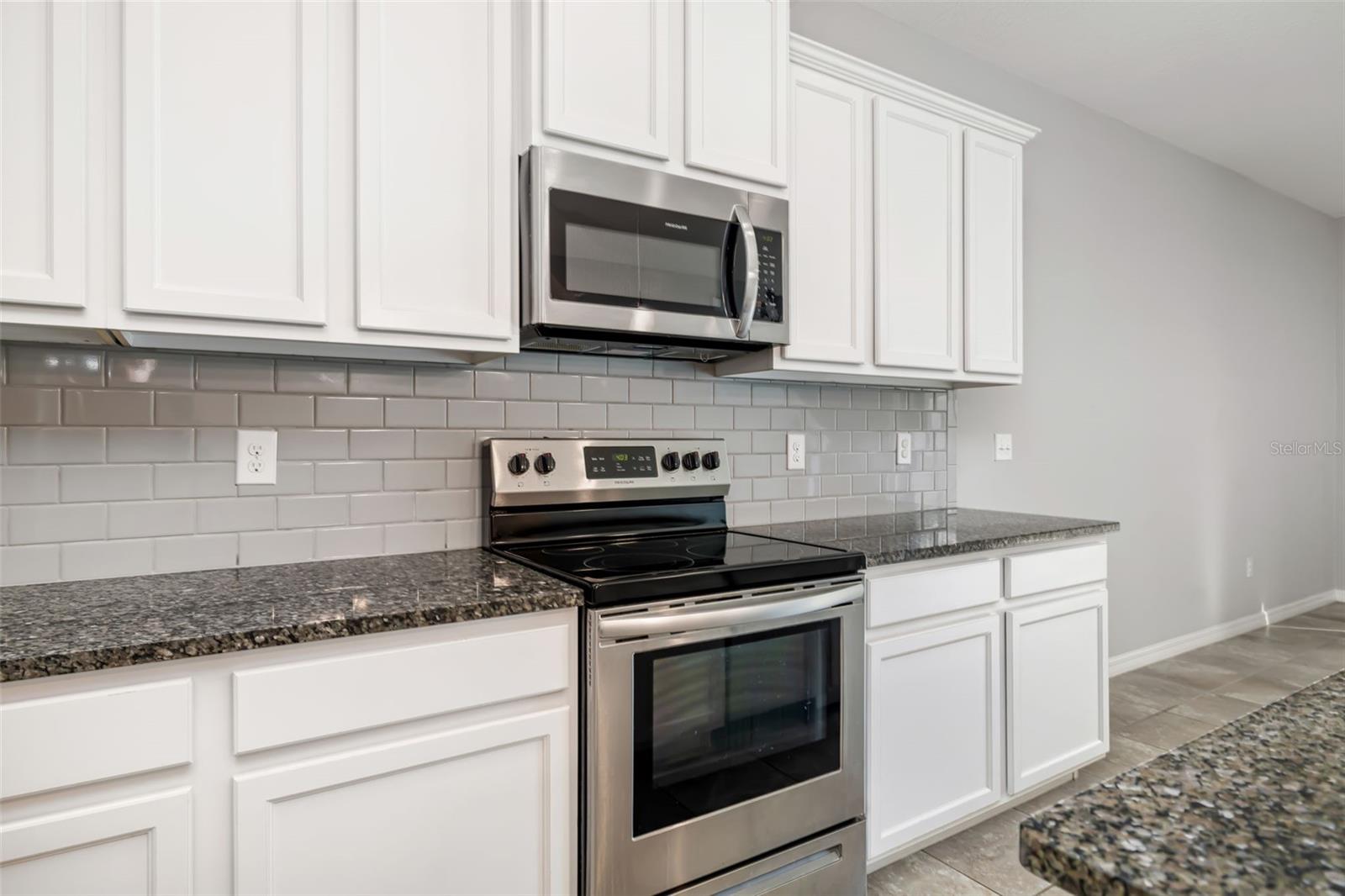 LANDING PH 1 - Residential