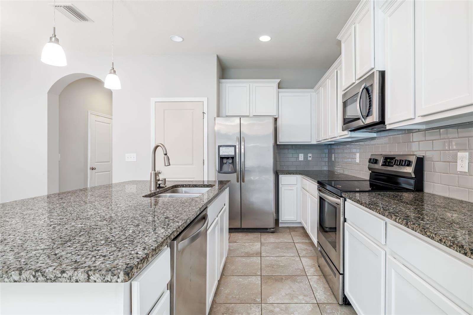 LANDING PH 1 - Residential