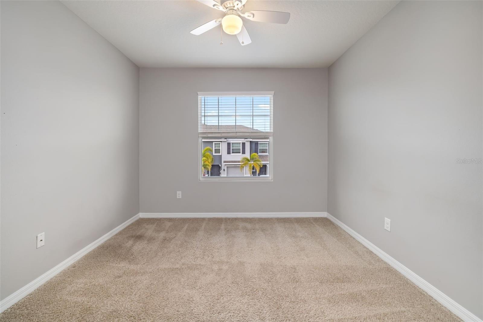 LANDING PH 1 - Residential