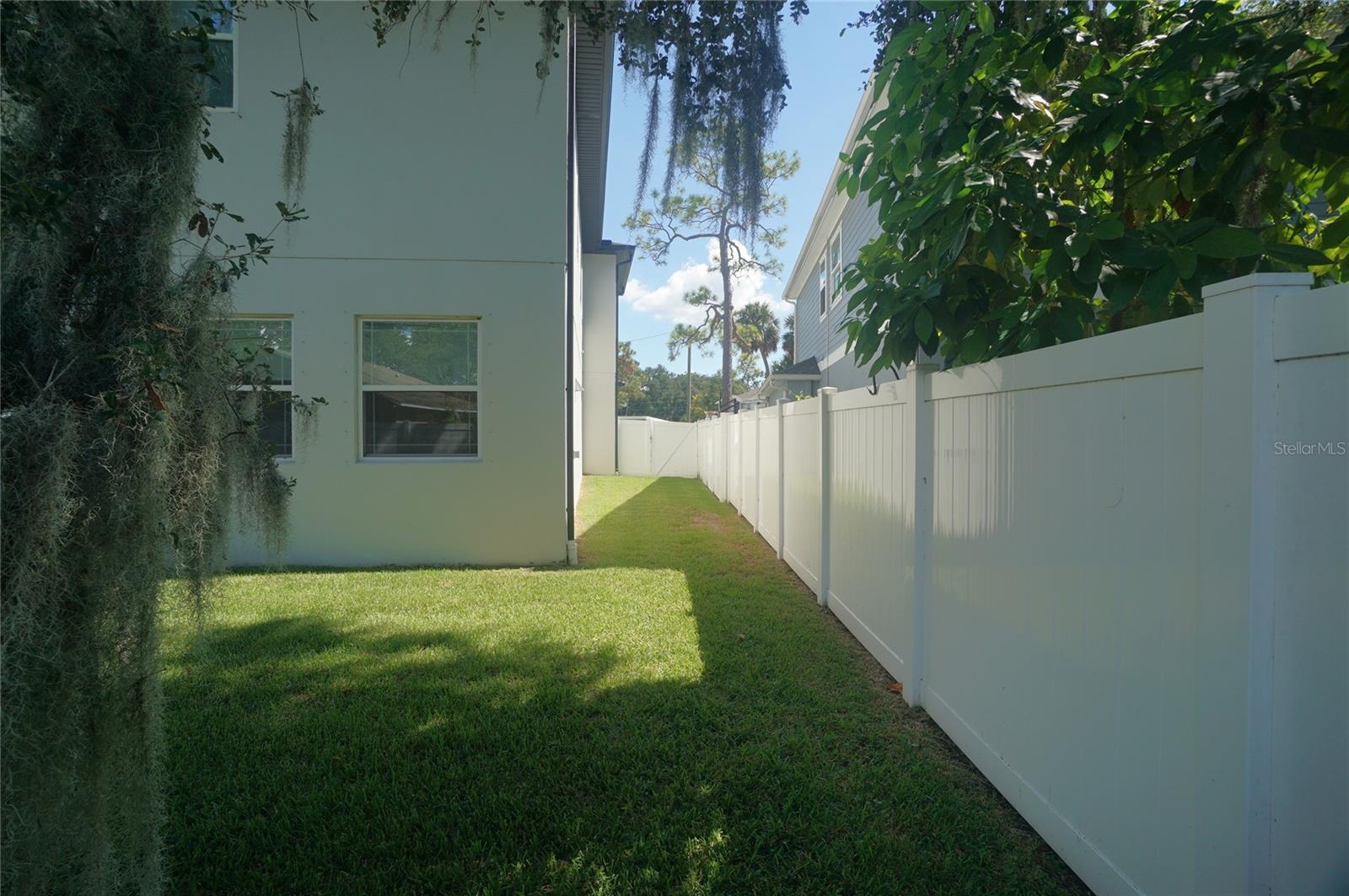 BEL MAR REV UNIT 5 - Residential Lease
