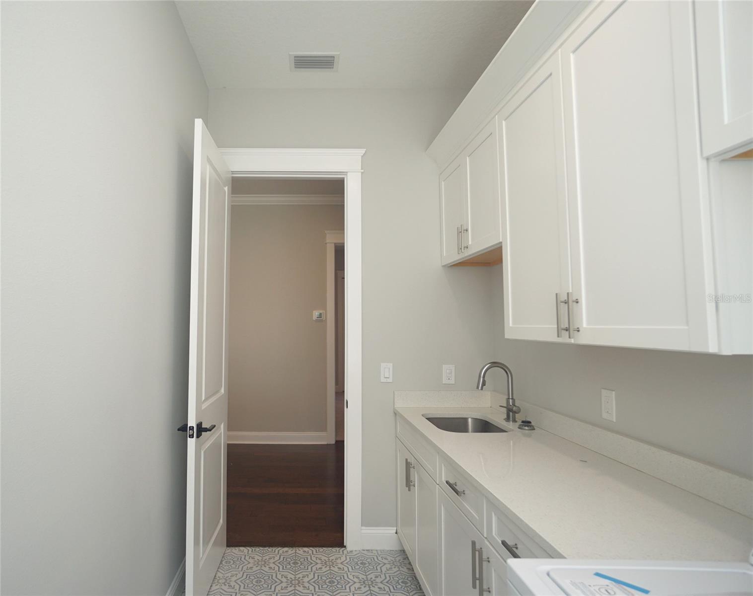 BEL MAR REV UNIT 5 - Residential Lease