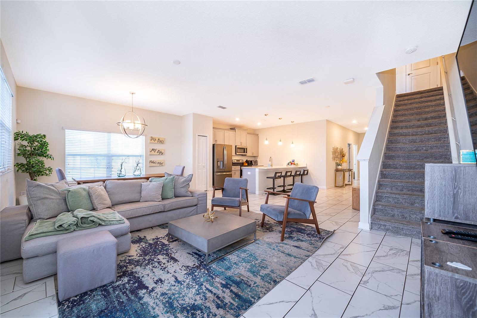 STOREY LAKE PH 3 - Residential