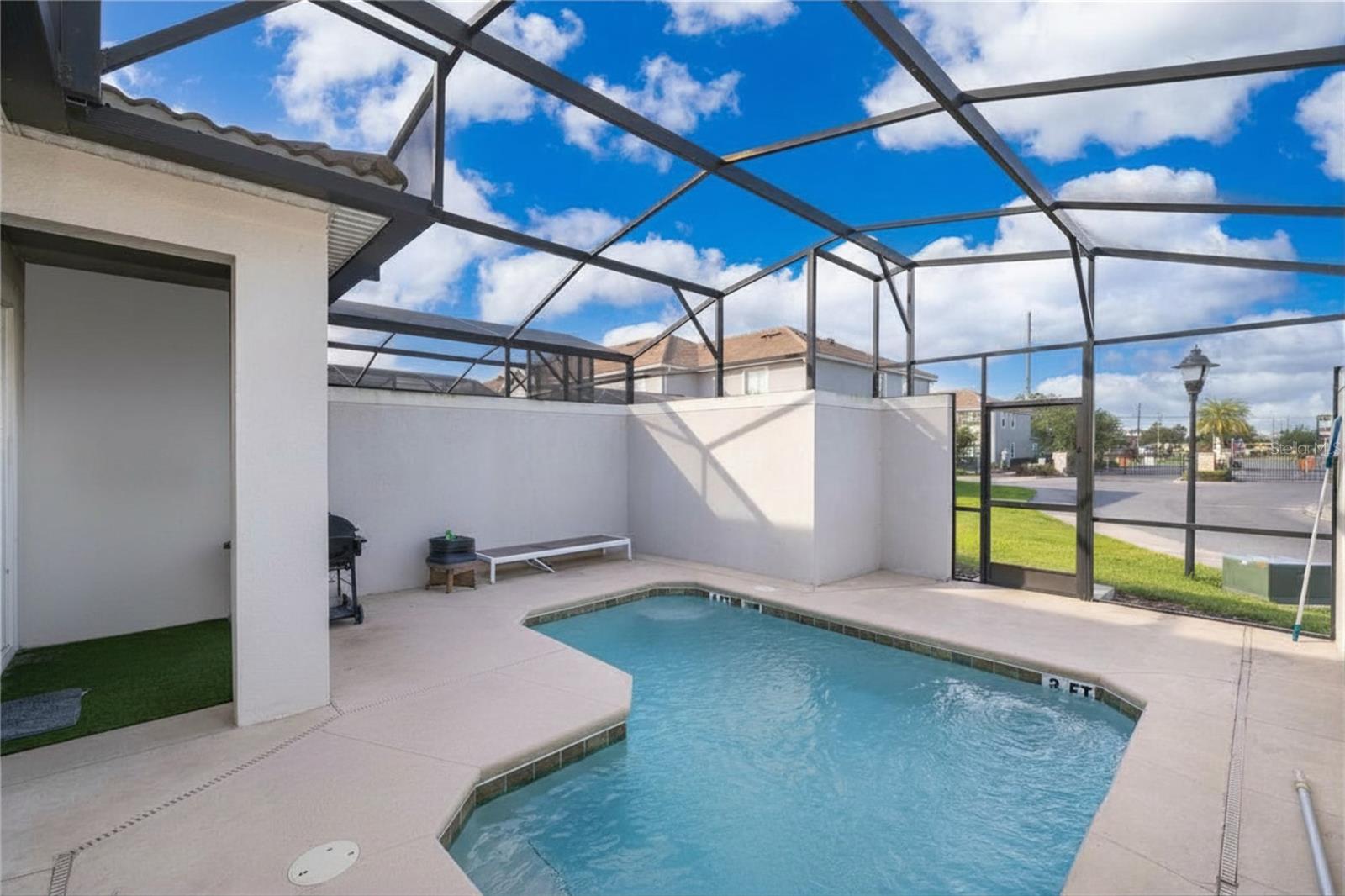 STOREY LAKE PH 3 - Residential