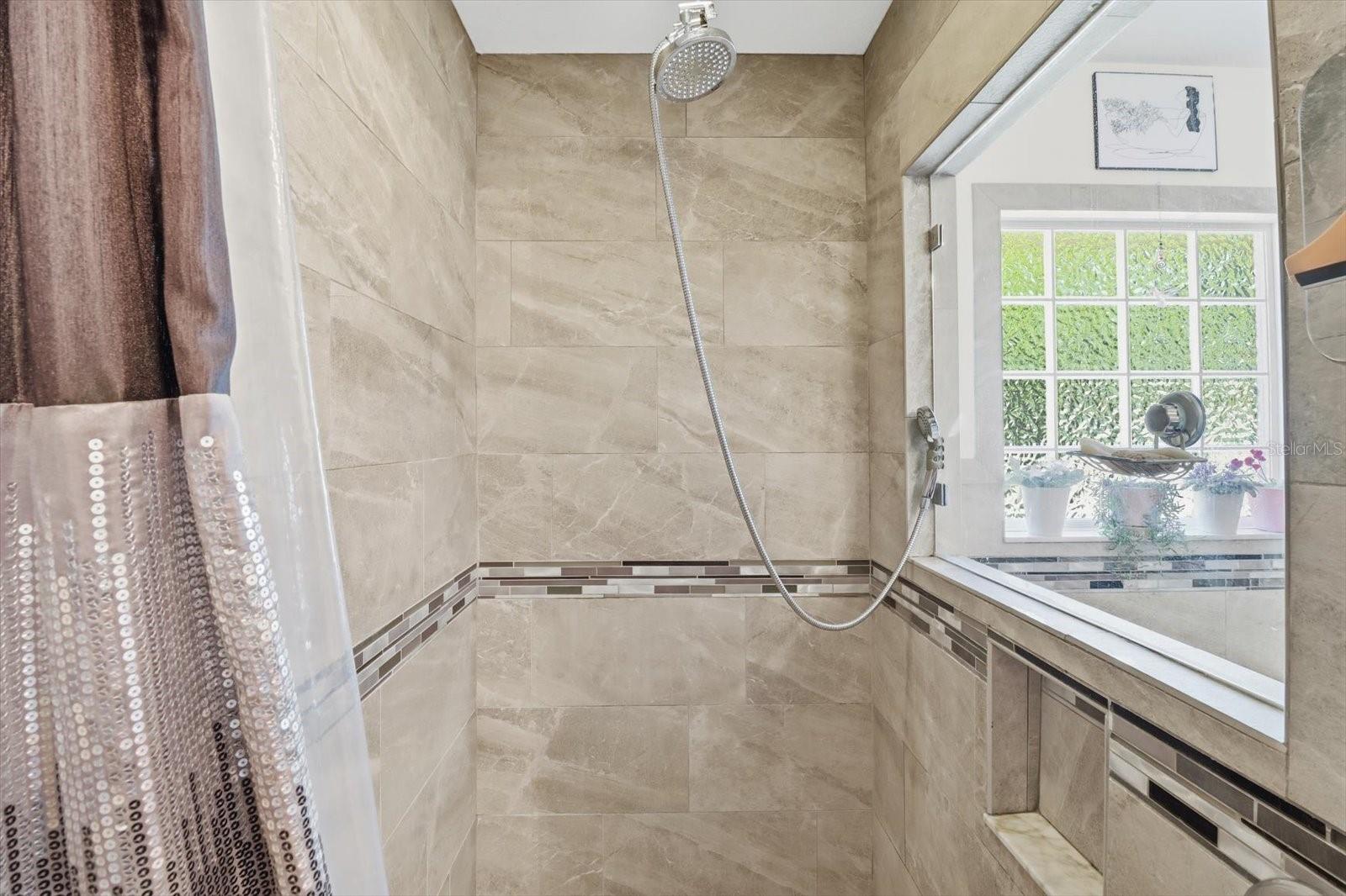 PINE RIDGE UNIT 03 - Residential