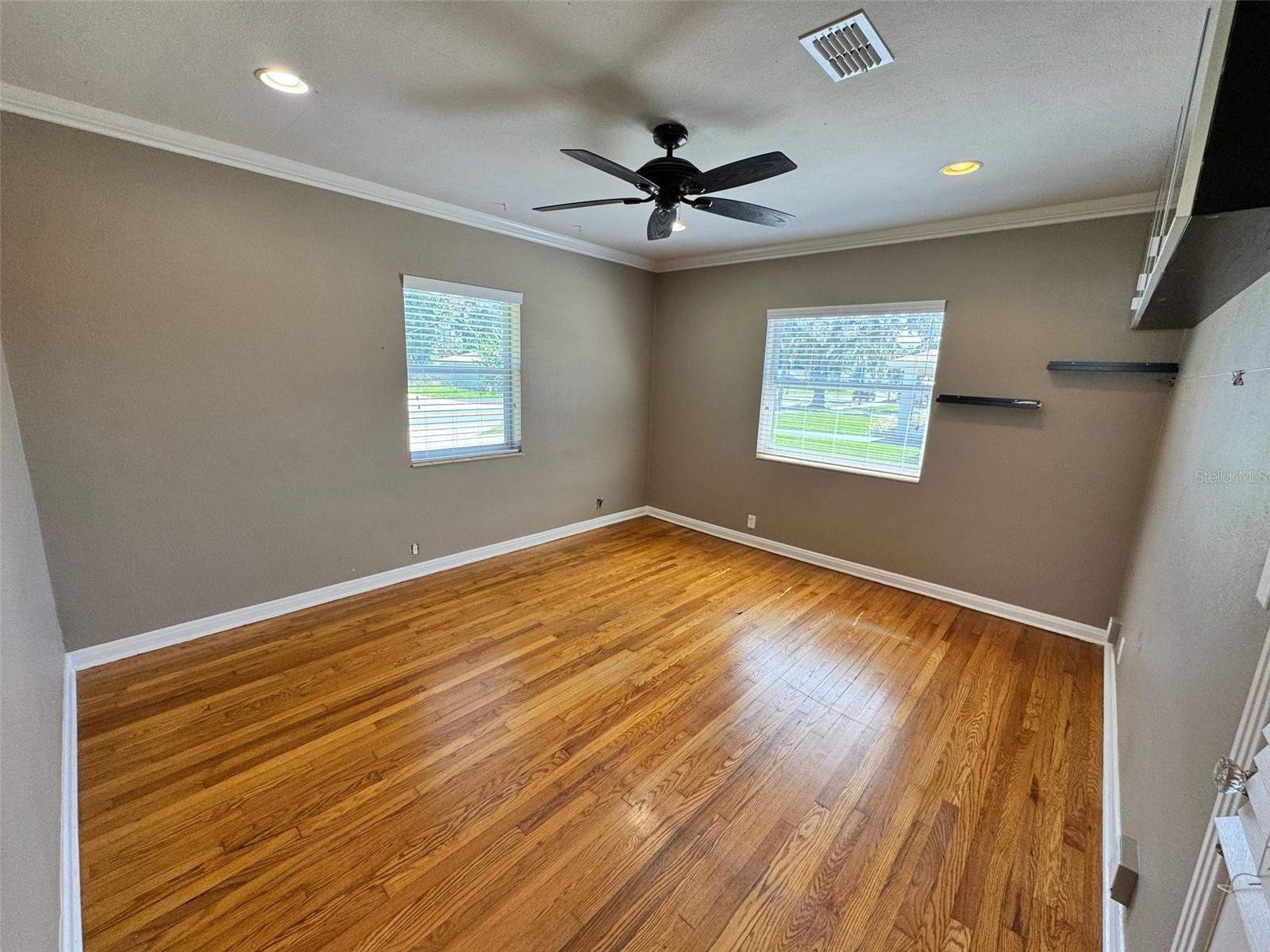 LINGER & NICHOLS SUB - Commercial Sale