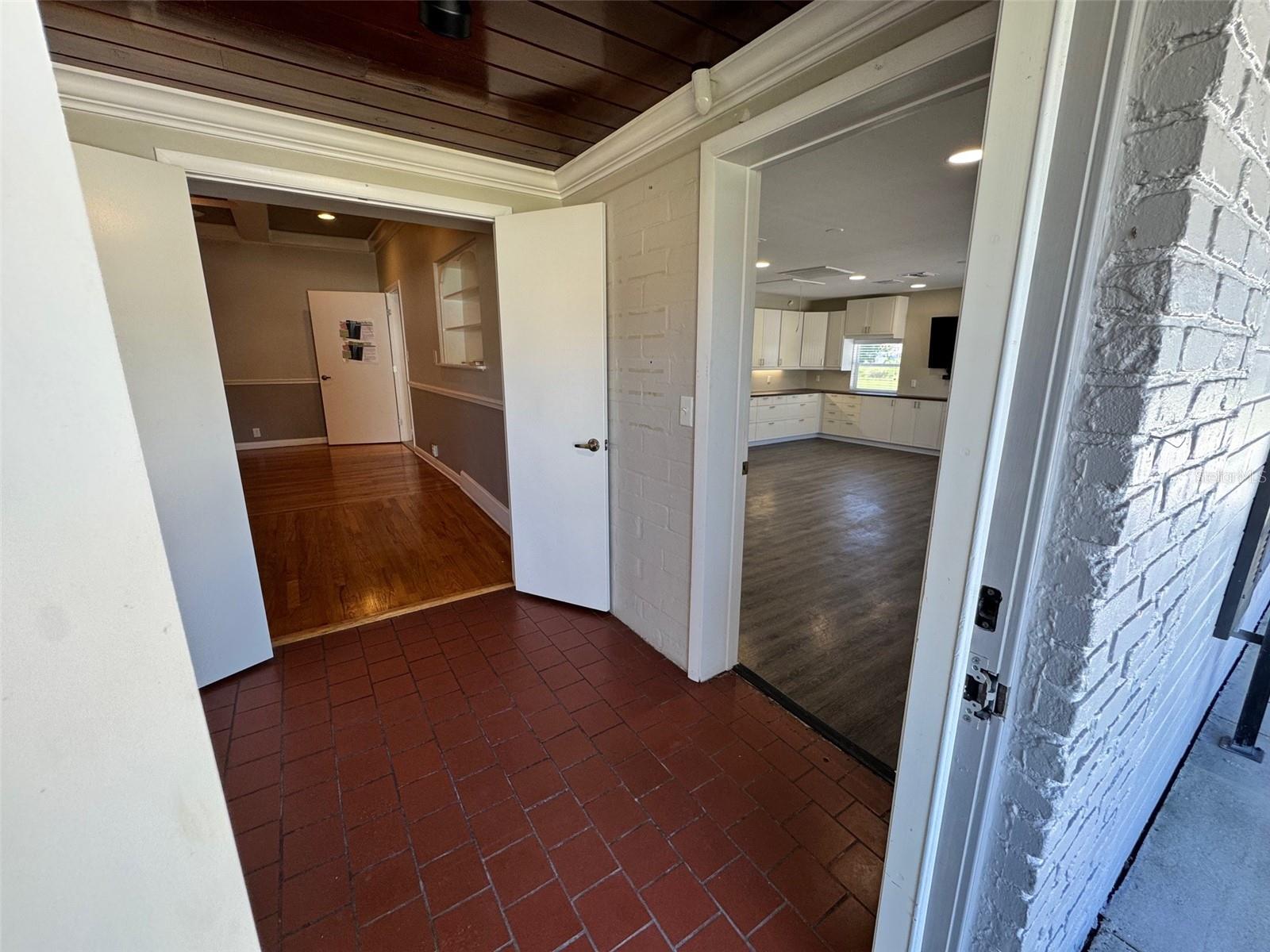 LINGER & NICHOLS SUB - Commercial Sale