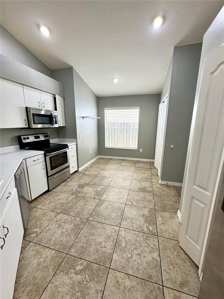 PAVILION PH 2 - Residential Lease