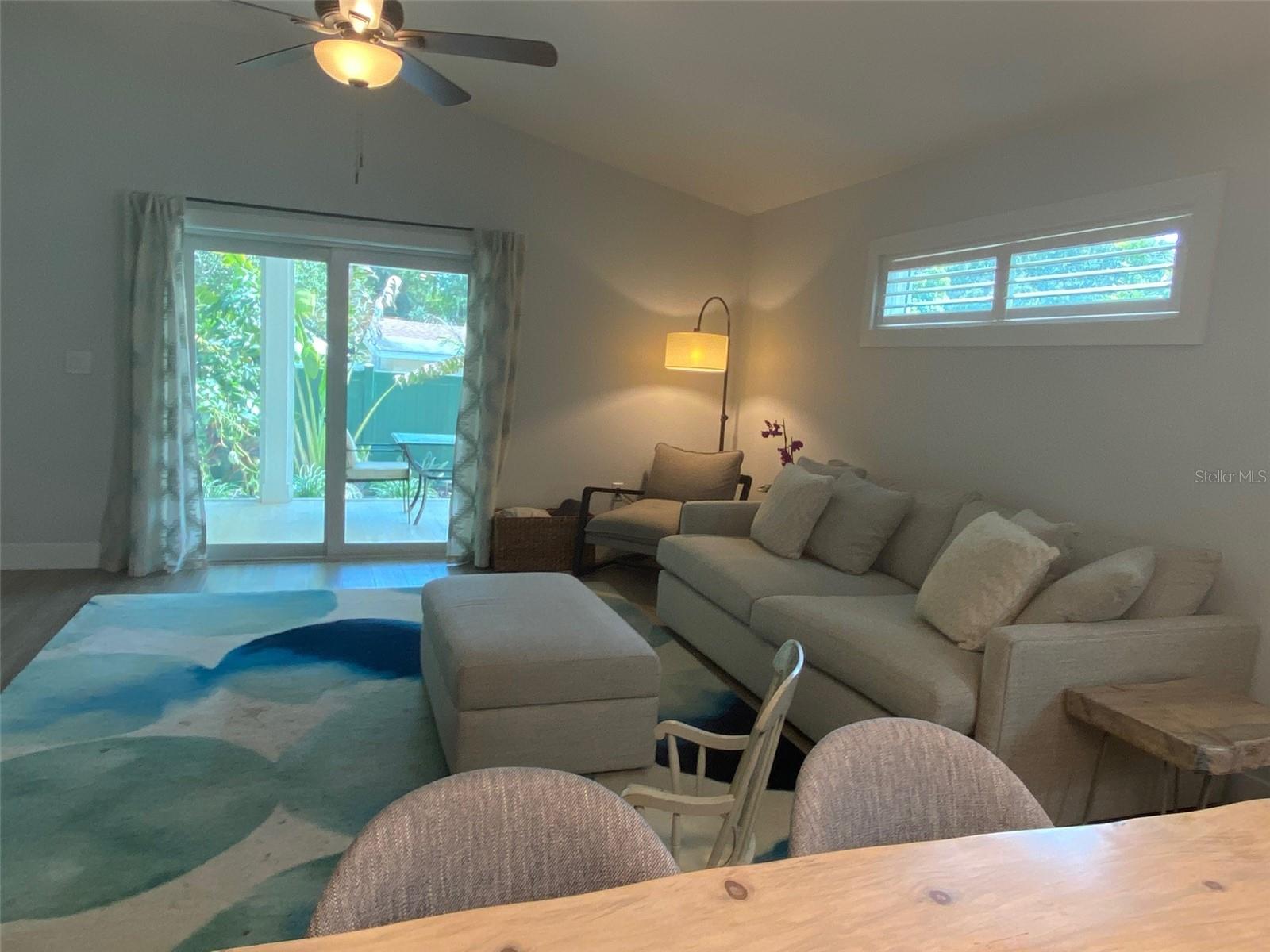 HYDE PARK TERRACE - Residential Lease