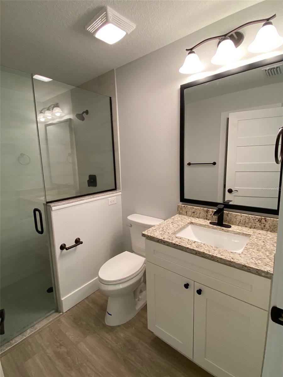 HYDE PARK TERRACE - Residential Lease