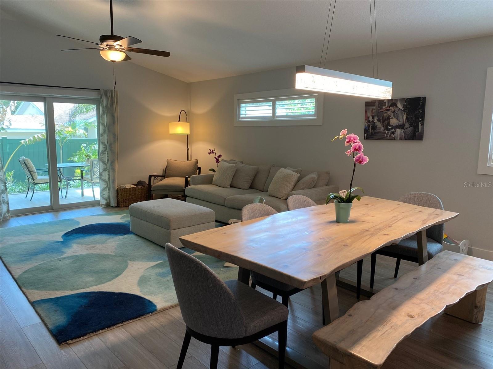 HYDE PARK TERRACE - Residential Lease