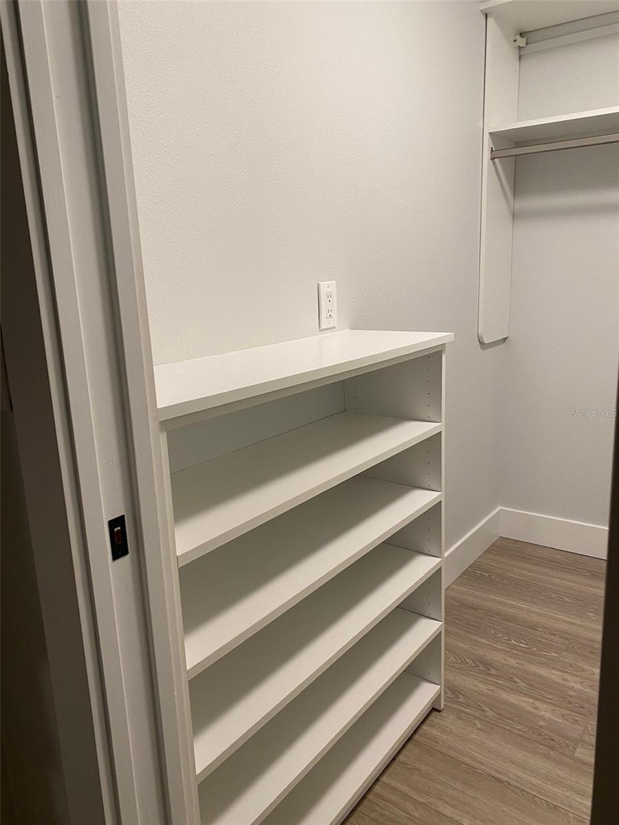 HYDE PARK TERRACE - Residential Lease