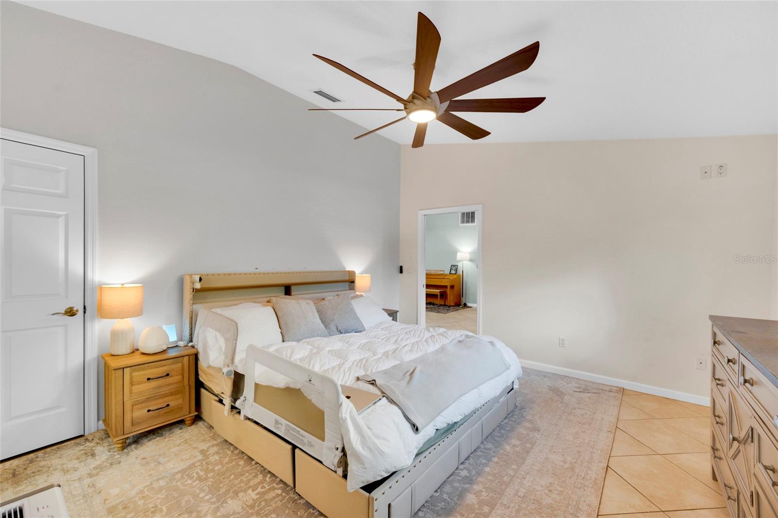 SUNDANCE UNIT 3 - Residential