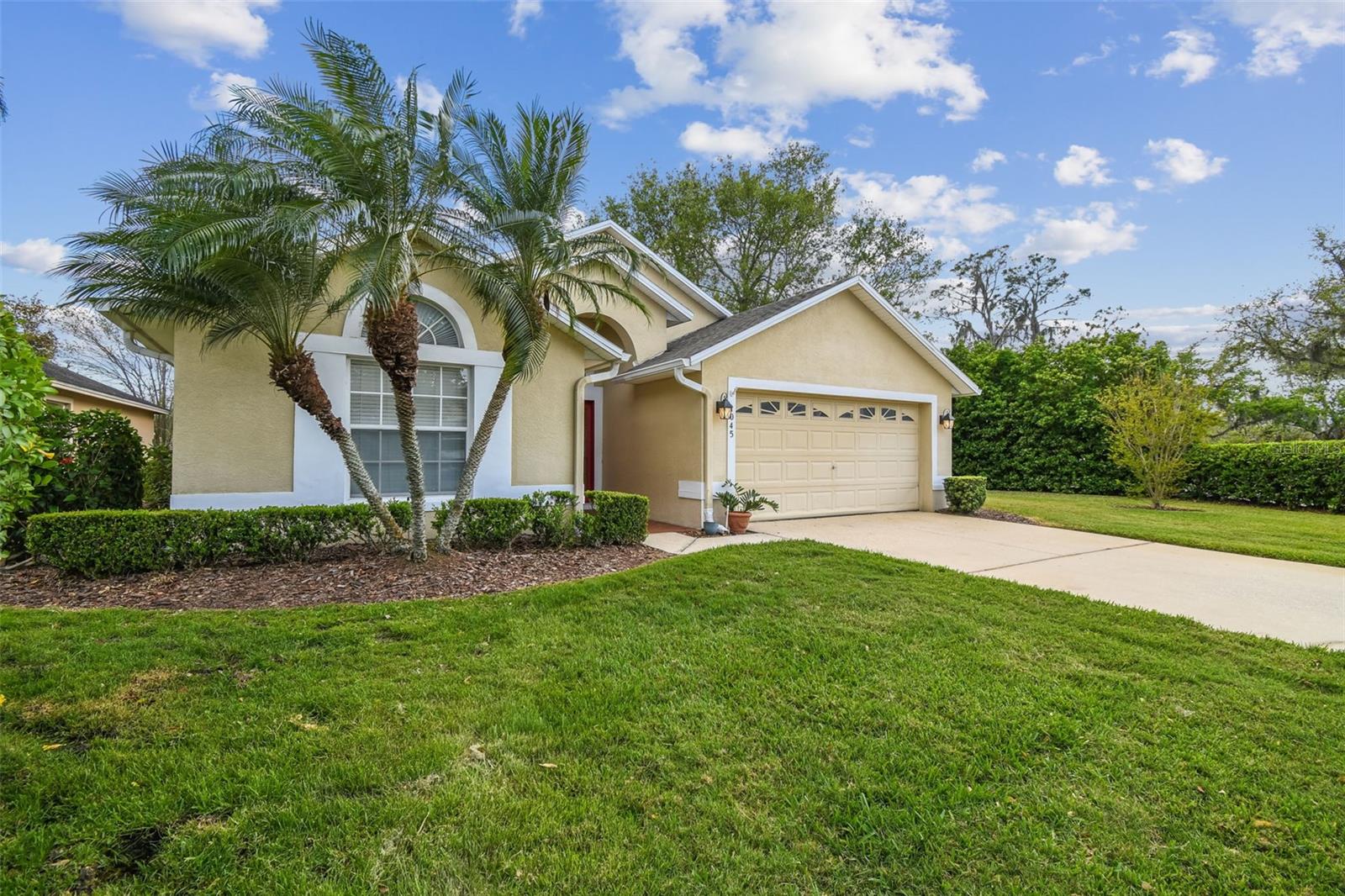 1045 VIEW POINTE WAY