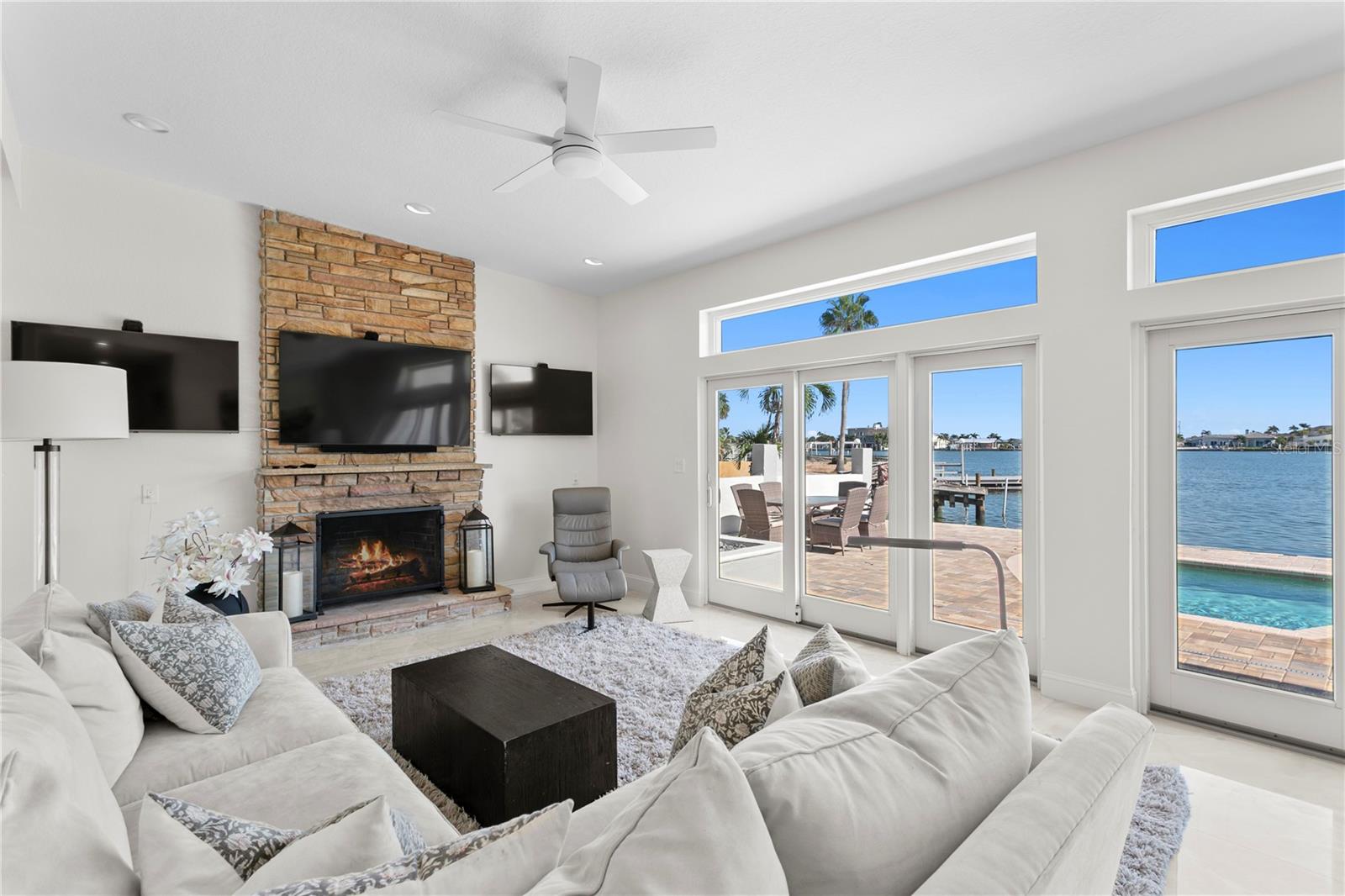 BAHIA SHORES 2ND ADD - Residential