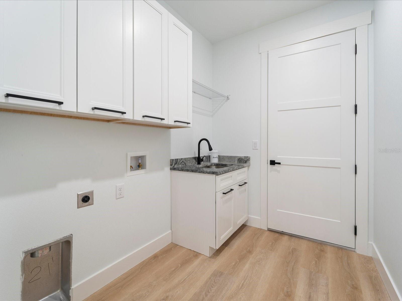 ROTONDA WEST LONG MEADOW - Residential