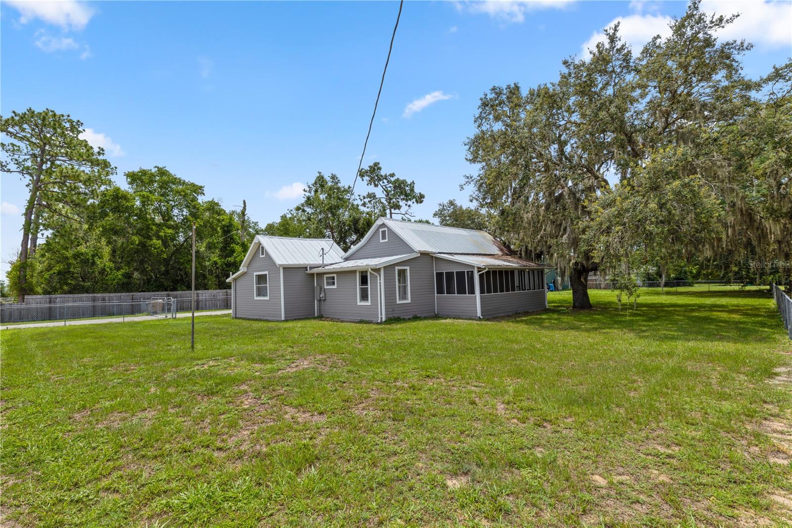 EAST UMATILLA - Residential