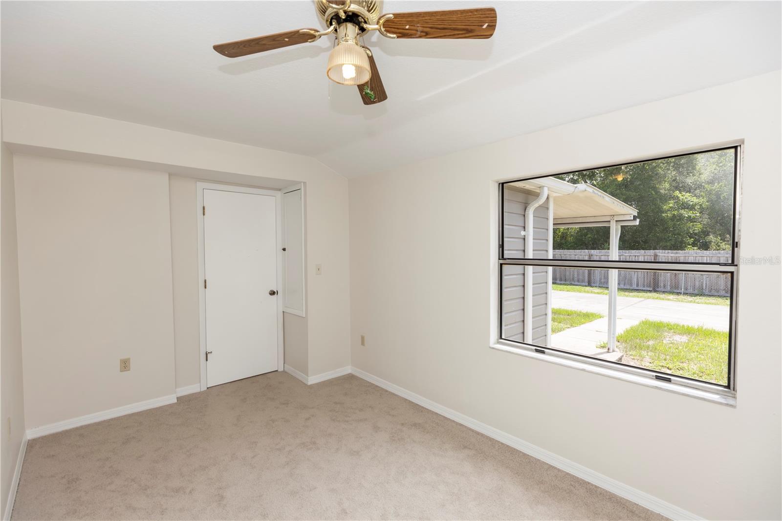 EAST UMATILLA - Residential
