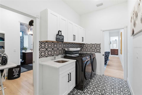 Tiny photo for 17025 Royal Palm Drive, Groveland, FL 34736 (MLS # O6419022)