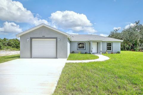 Photo of 2764 W Somerset Road, Avon Park, FL 33825 (MLS # L4963065)