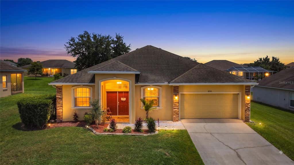 Photo of 8230 Woodvine Circle, Lakeland, FL 33810 (MLS # L4964213)