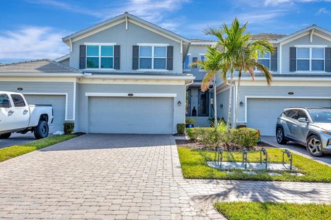 915 TIDEWATER SHORES LOOP BRADENTON FL 34208