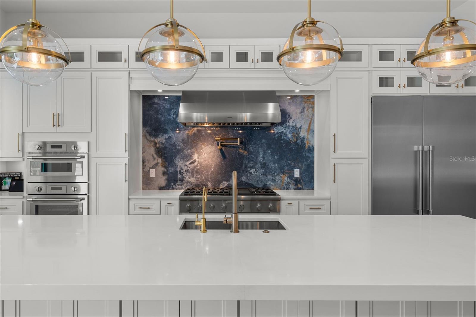 DAVIS ISLANDS PB10 PG52 TO 57 - Residential