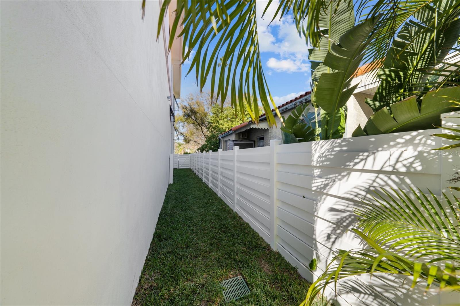 DAVIS ISLANDS PB10 PG52 TO 57 - Residential