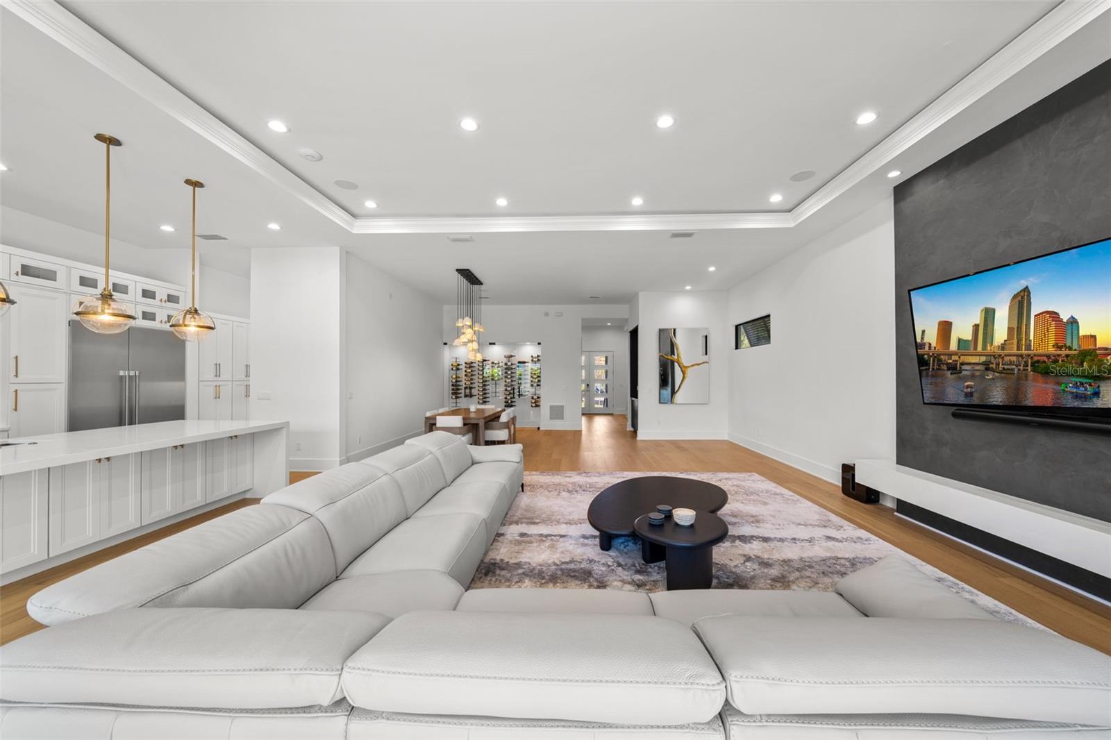 DAVIS ISLANDS PB10 PG52 TO 57 - Residential