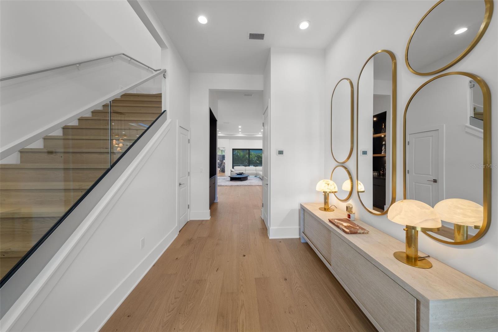 DAVIS ISLANDS PB10 PG52 TO 57 - Residential