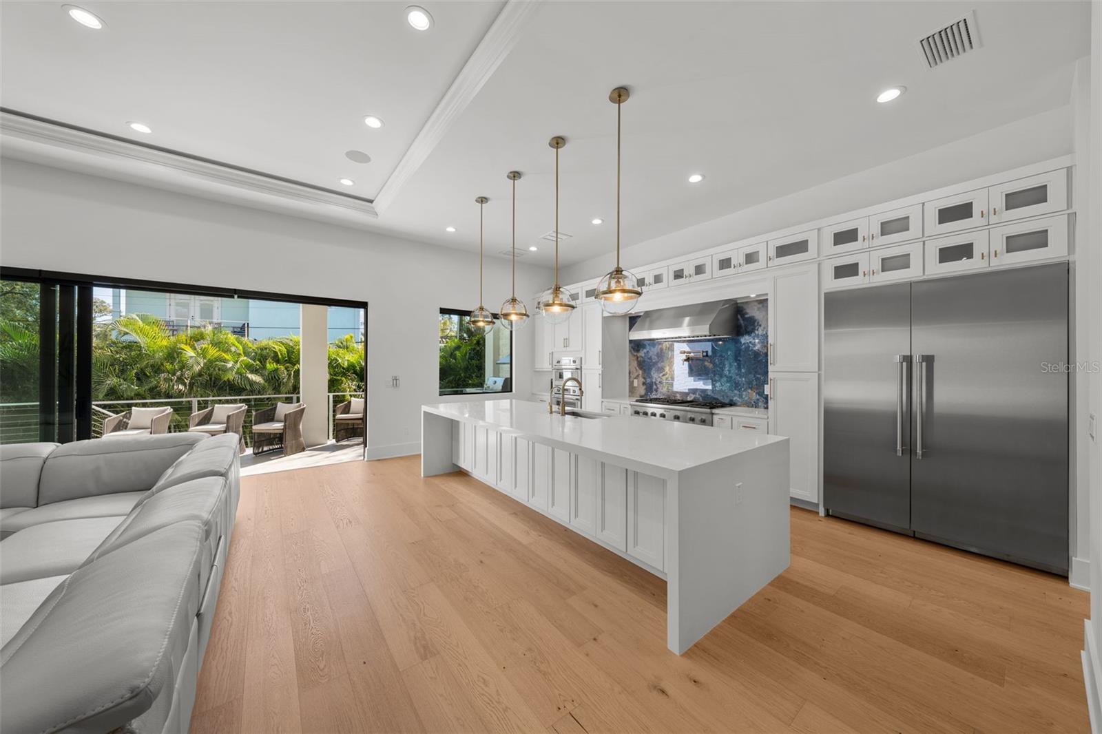 DAVIS ISLANDS PB10 PG52 TO 57 - Residential