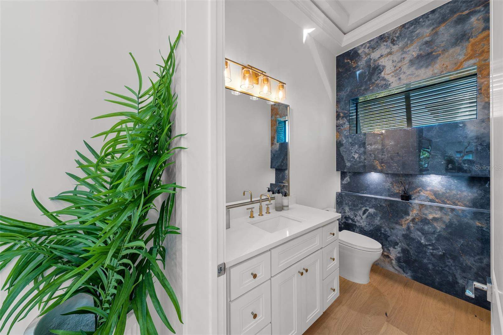 DAVIS ISLANDS PB10 PG52 TO 57 - Residential