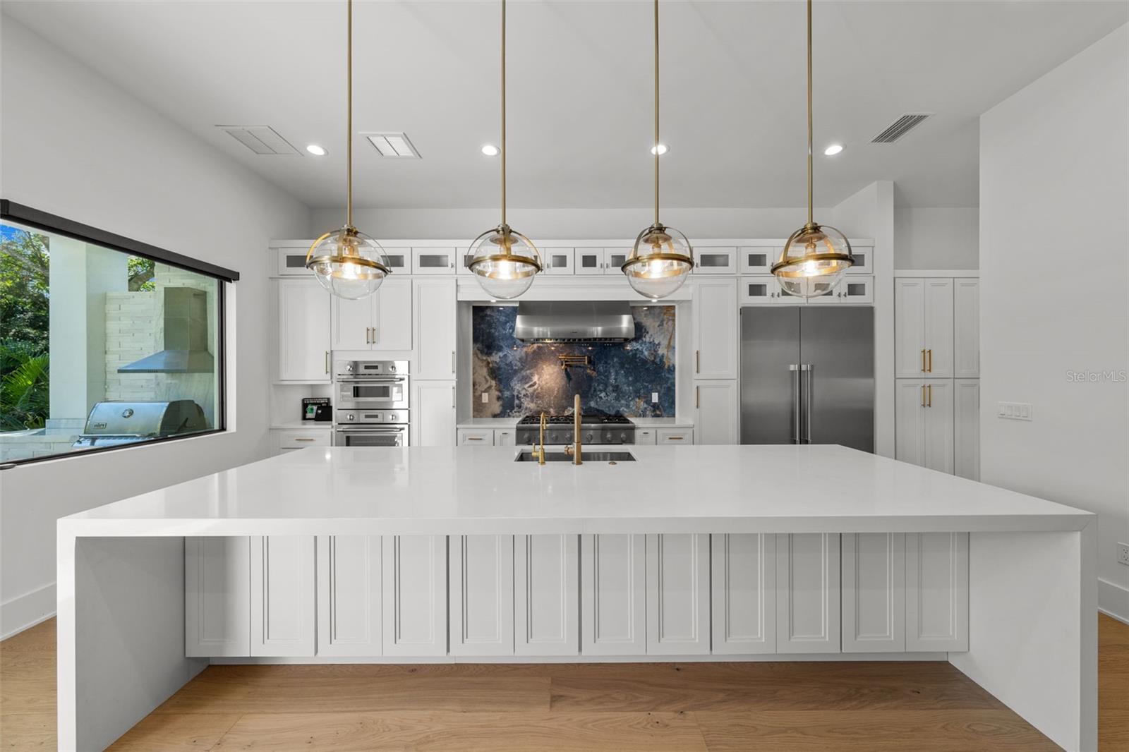 DAVIS ISLANDS PB10 PG52 TO 57 - Residential