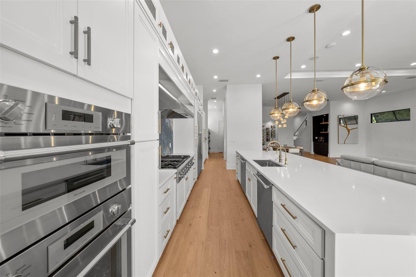 DAVIS ISLANDS PB10 PG52 TO 57 - Residential