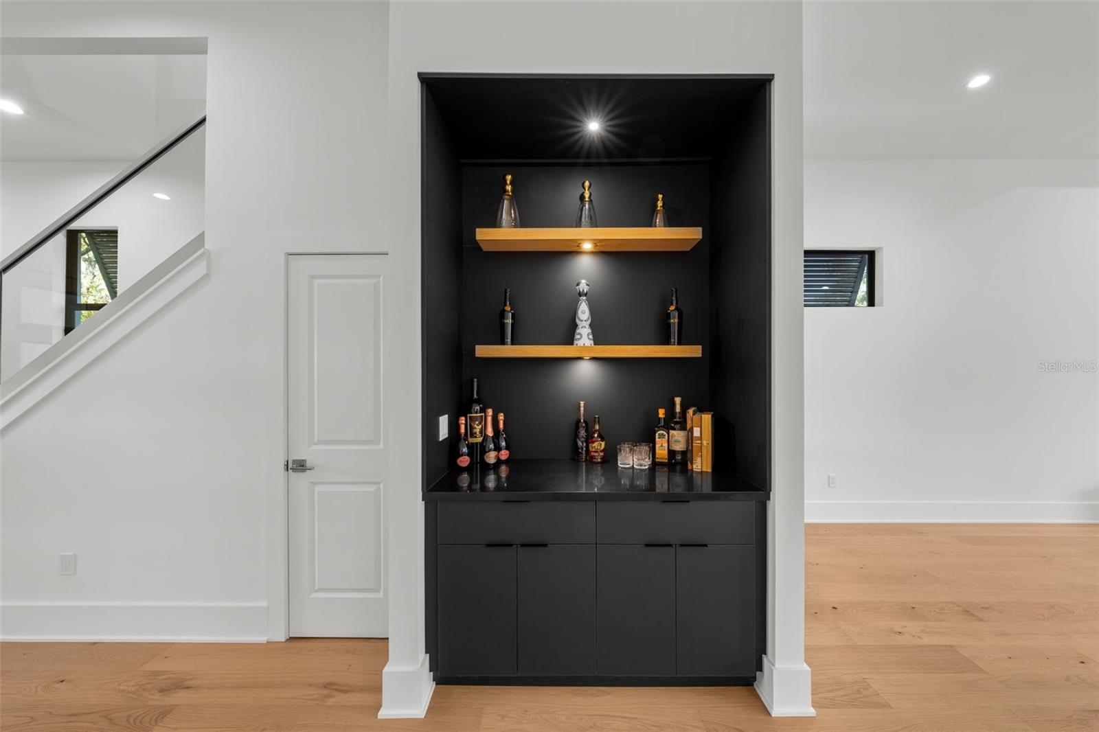 DAVIS ISLANDS PB10 PG52 TO 57 - Residential