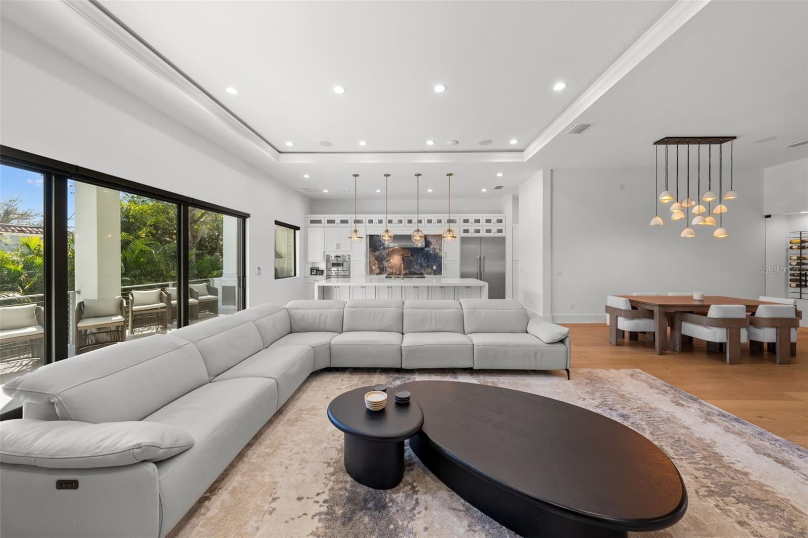 DAVIS ISLANDS PB10 PG52 TO 57 - Residential