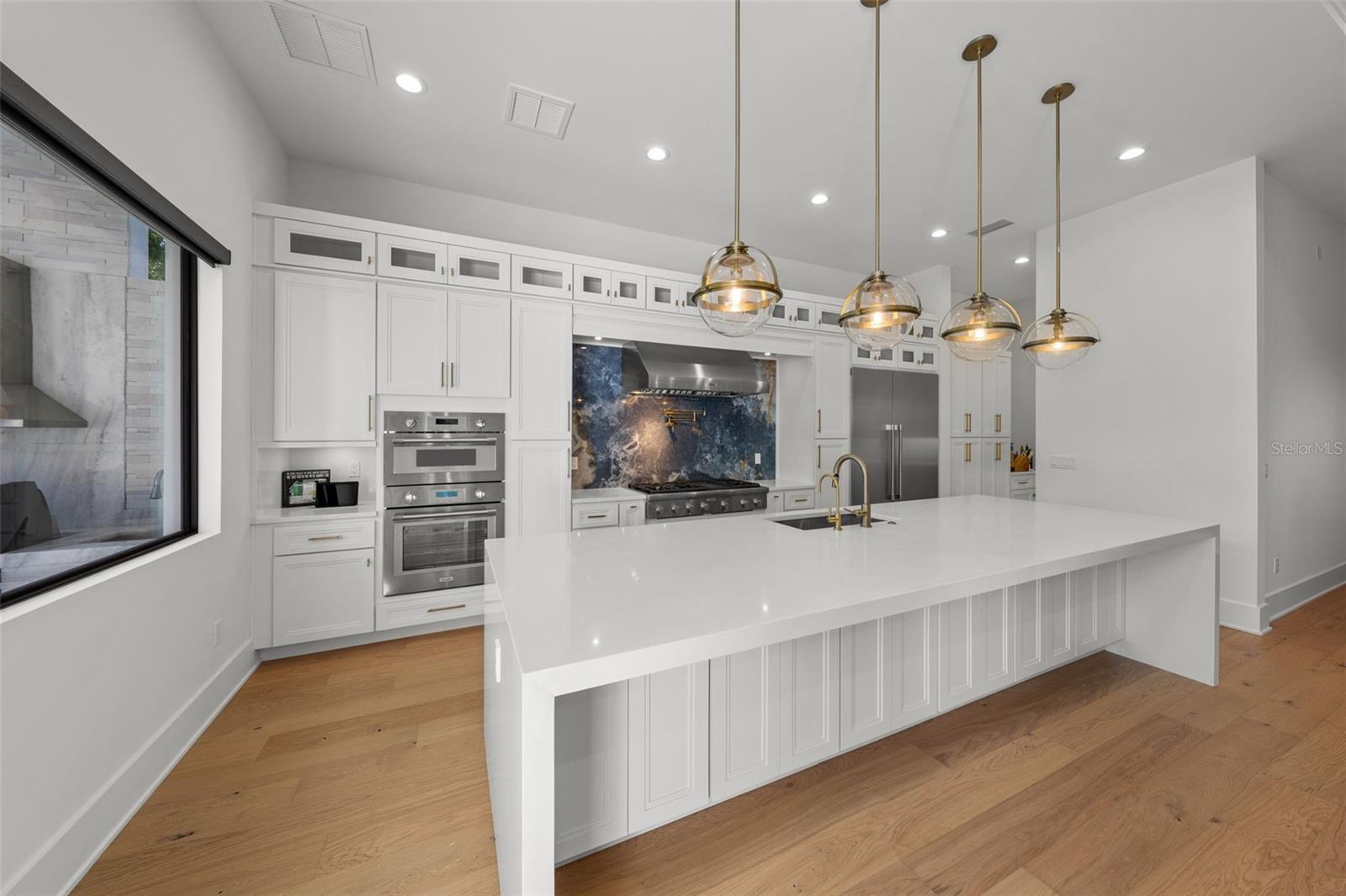 DAVIS ISLANDS PB10 PG52 TO 57 - Residential