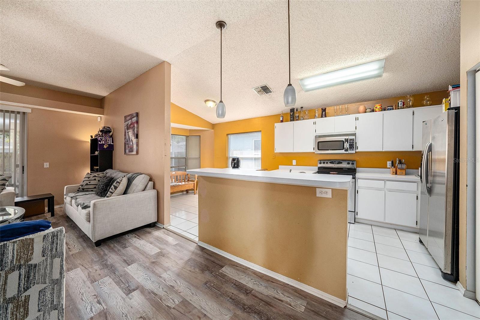 PROVIDENCE LAKES UNIT IV PH - Residential