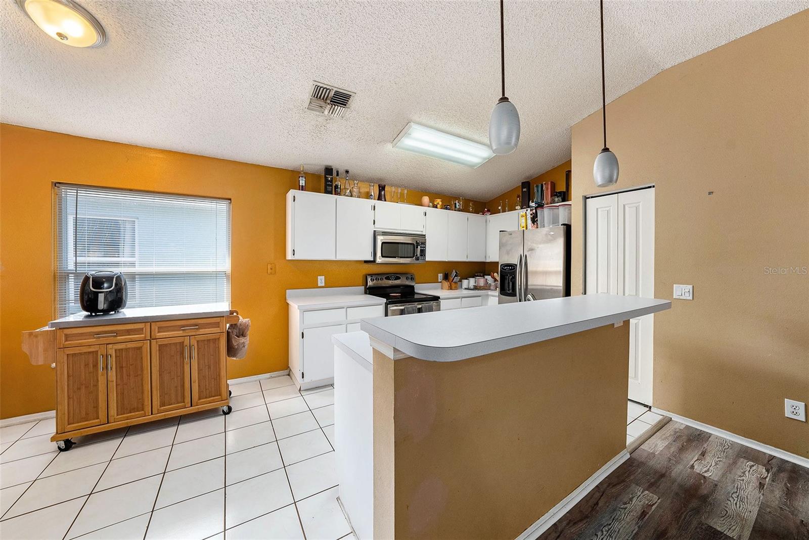 PROVIDENCE LAKES UNIT IV PH - Residential